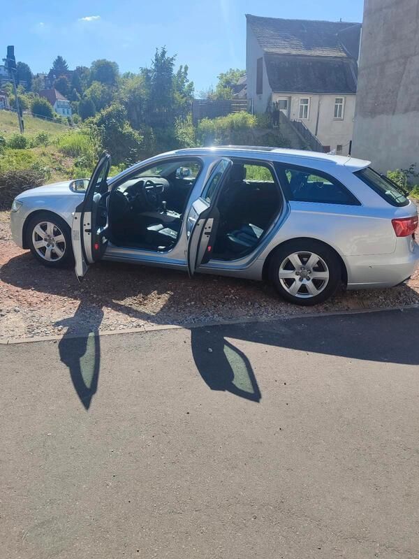 Silber Gebraucht 2012 Audi A6 Kombi | 6.800 € - Bild 1/4