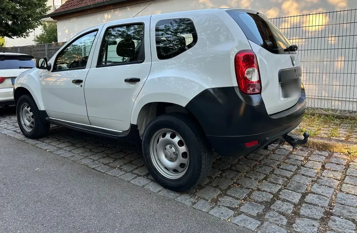 Gebraucht Dacia Duster 105 PS (77 kW) 2010 Weiß SUV