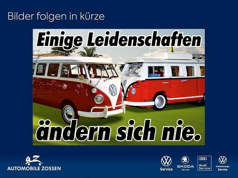 Grau Gebraucht 2020 VW Golf VIII Style Limousine | 16.490 € (Superpreis) - Bild 1/3