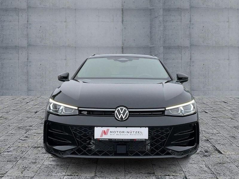 Gebraucht VW Passat R-line 272 PS (200 kW) 2025 Schwarz Kombi