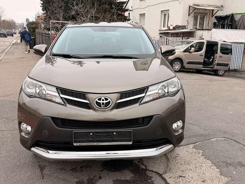 Gebraucht Toyota RAV4 Edition 151 PS (111 kW) 2013 Greyish brown mica metallic SUV