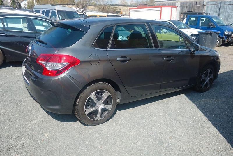 Second-hand Citroën C4 SELECTION 131 CP (96 kW) 2015 Gri Berlinǎ