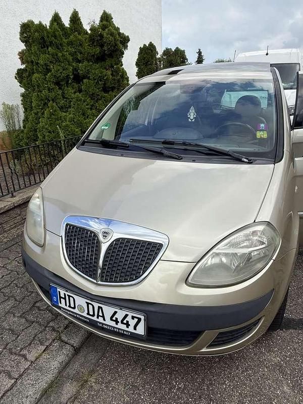 Gebraucht 2006 Lancia Musa Van / Kleinbus | 1.300 € (Fairer Preis) - Bild 1/4