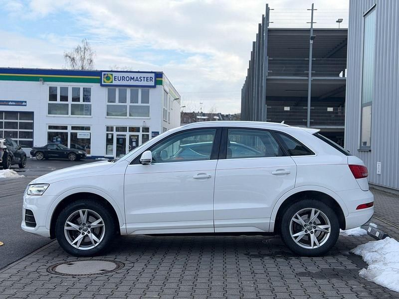 Weiß Gebraucht 2016 Audi Q3 Sport SUV | 17.970 € (Fairer Preis) - Bild 1/3