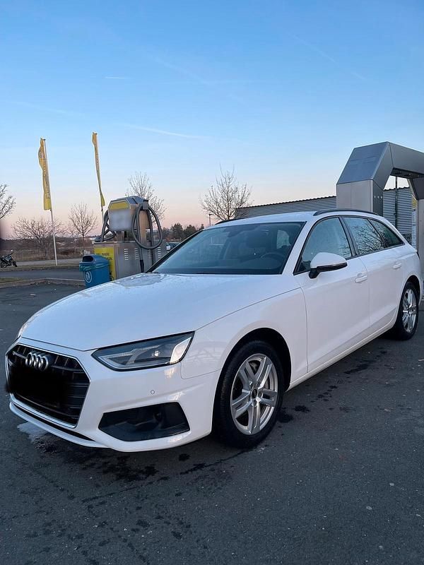 Gebraucht Audi A4 204 PS (150 kW) 2021 Weiß Kombi