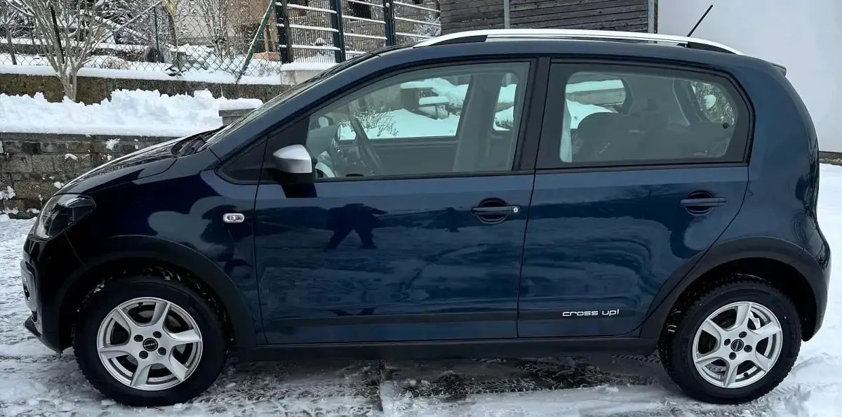 Gebraucht VW cross up! 75 PS (55 kW) 2014 Blau Kleinwagen