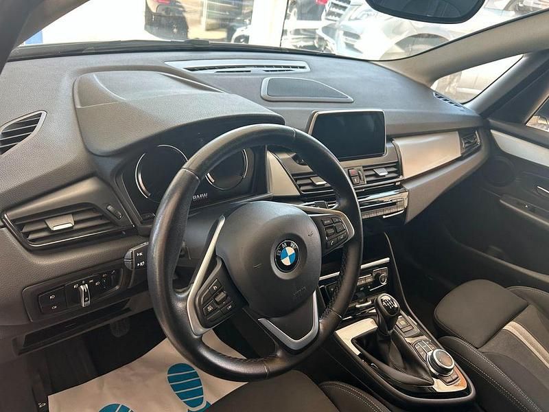 Gebraucht BMW 218 Advantage 150 PS (110 kW) 2019 Weiß Kombi