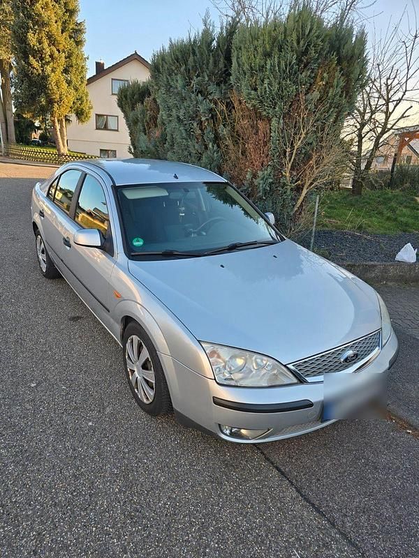 Silber Gebraucht 2005 Ford Mondeo Ambiente Limousine | 1.900 € (Fairer Preis) - Bild 1/4