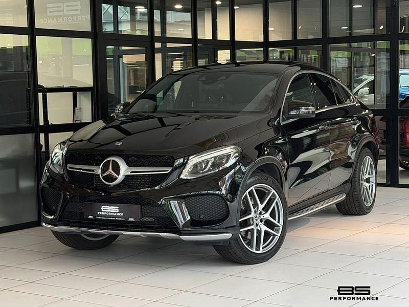 Schwarz Gebraucht 2019 Mercedes GLE350 AMG line Coupé | 47.990 € (Guter Preis) - Bild 1/4