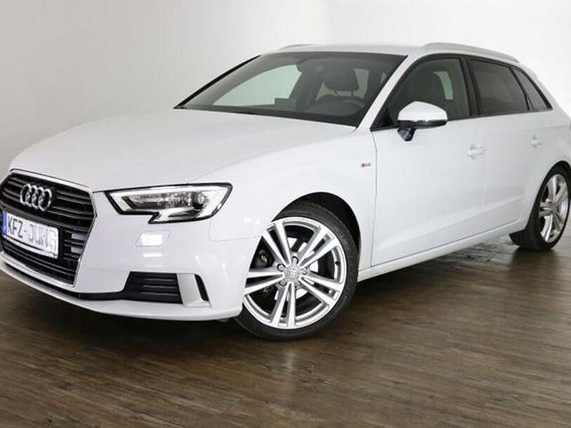 Gebraucht Audi A3 S-Line 116 PS (85 kW) 2019 Weiß Limousine