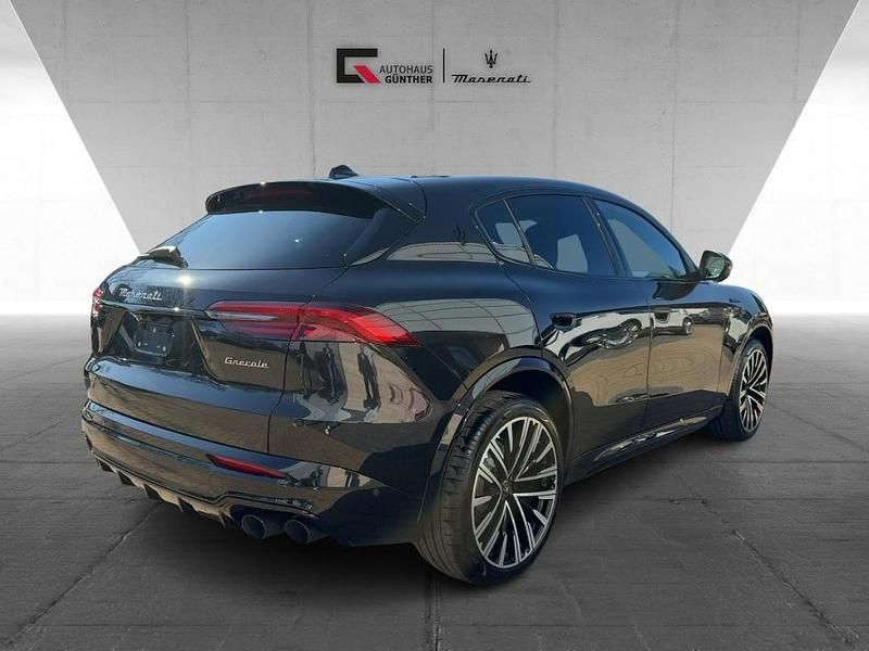 Neu Maserati Grecale 330 PS (242 kW) 2026 Schwarz SUV
