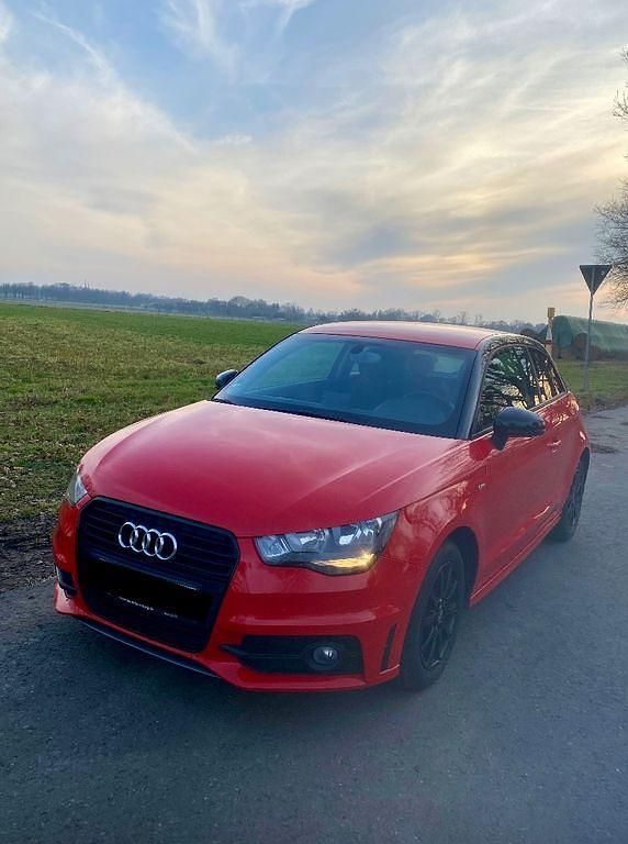 Rot Gebraucht 2014 Audi A1 Sportback Attraction Kleinwagen | 7.800 € (Superpreis) - Bild 1/4