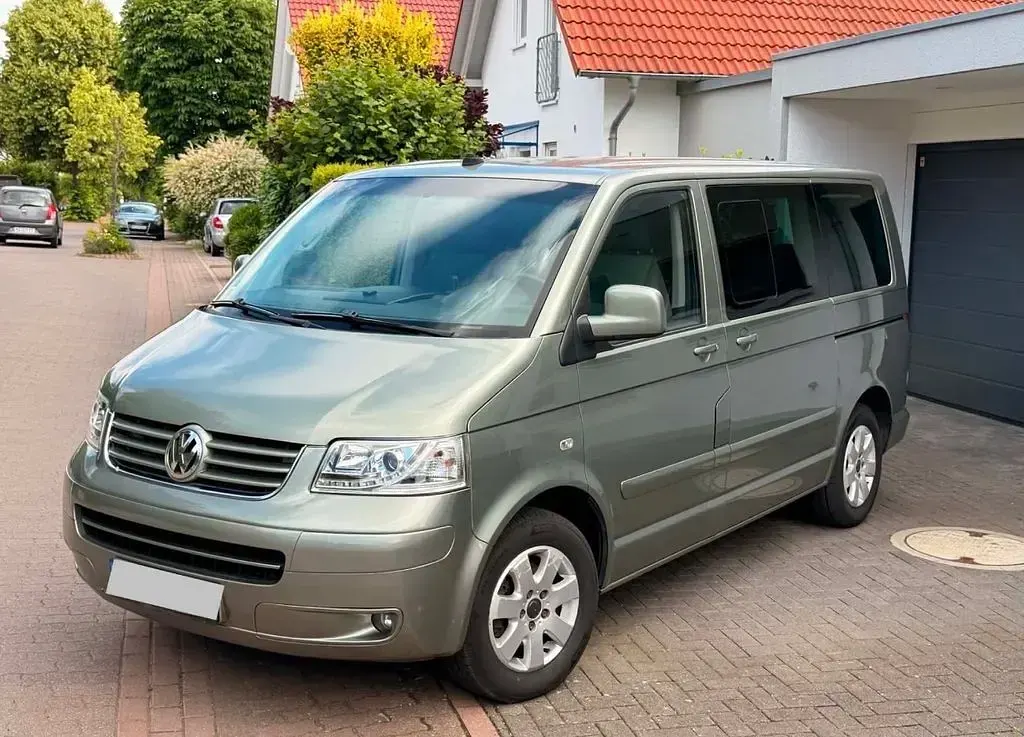 Gebraucht VW Multivan 174 PS (127 kW) 2004 Grün Van / Kleinbus