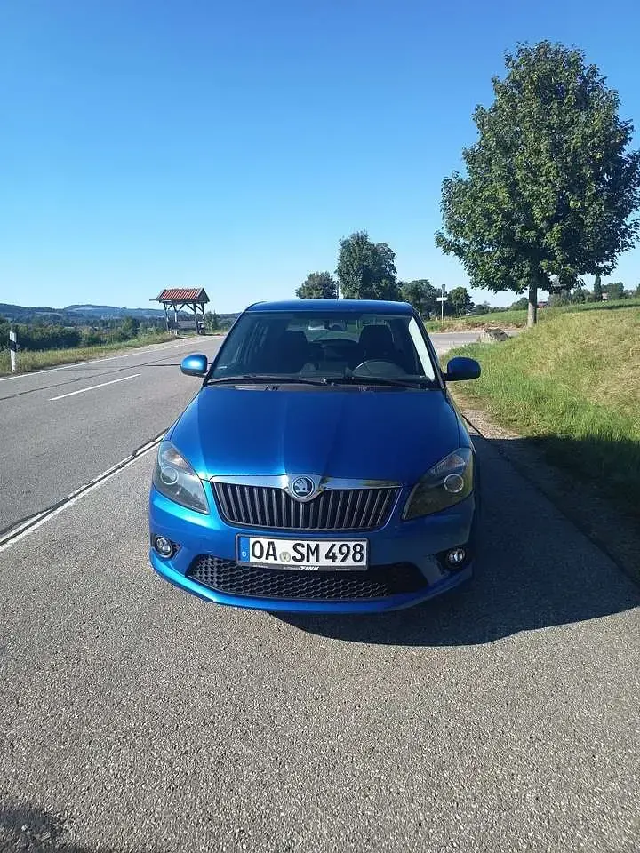 Gebraucht Skoda Fabia Ambition 86 PS (63 kW) 2014 Blau Kleinwagen