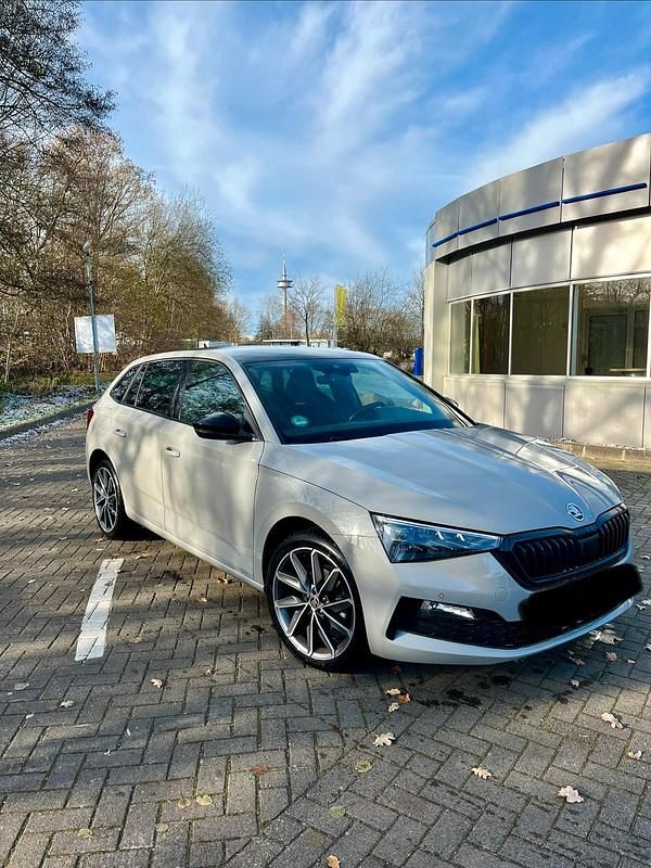 Gebraucht Skoda Scala 150 PS (110 kW) 2020 Grau Kleinwagen