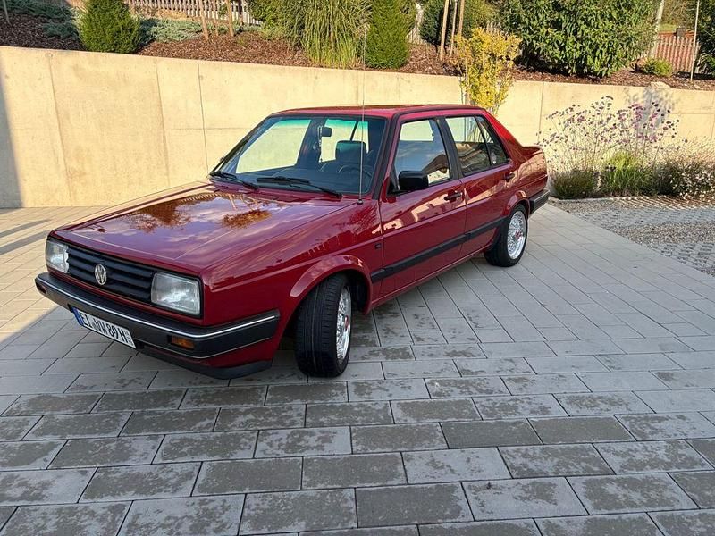 Second-hand VW Jetta 72 CP (52 kW) 1989 Gri Berlinǎ