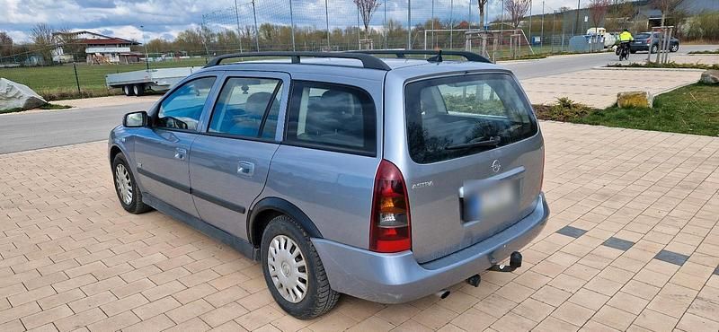 Gebraucht Opel Astra 105 PS (77 kW) 2003 Blau Kombi