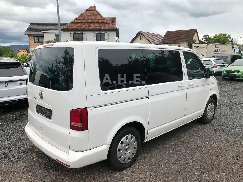 Gebraucht VW Caravelle 140 PS (102 kW) 2012 Weiß Van