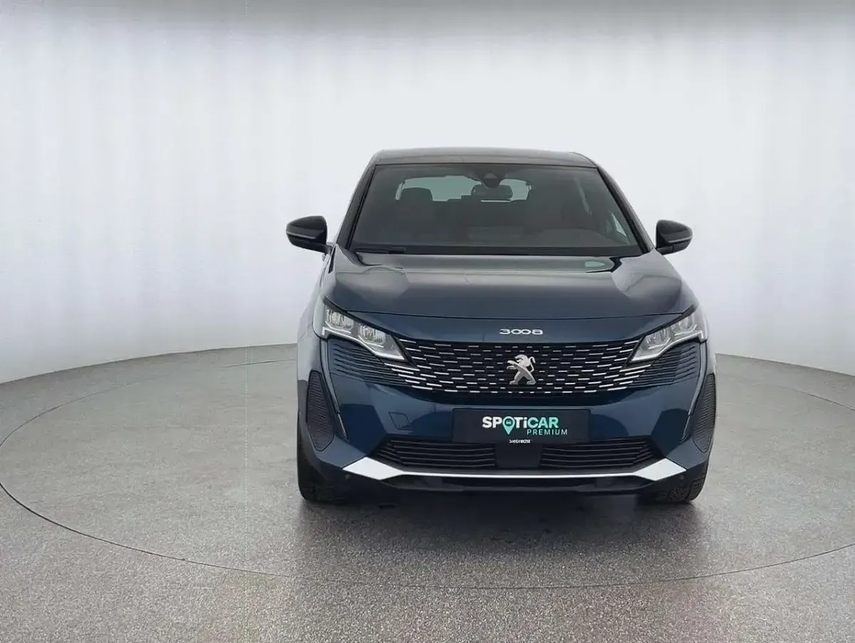 Gebraucht Peugeot 3008 Allure 131 PS (96 kW) 2024 Blau SUV