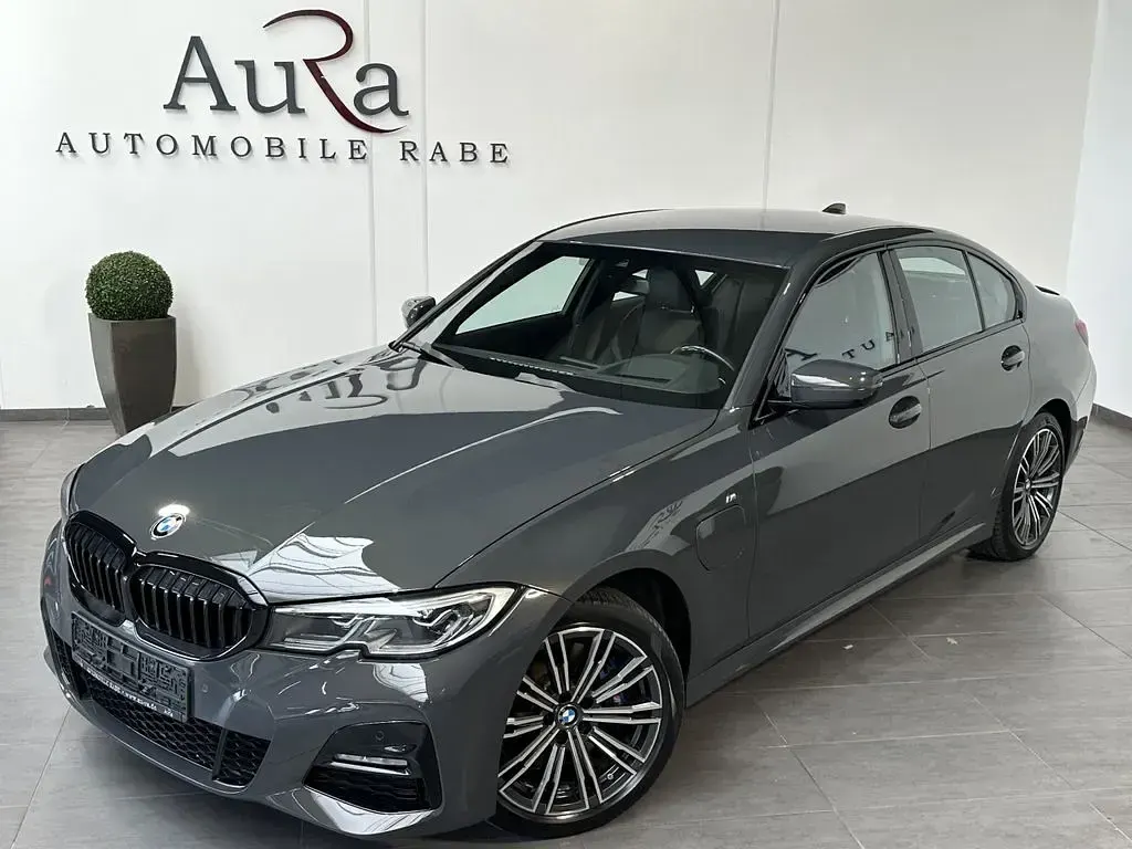 Gebraucht BMW 330 M Sport 252 PS (185 kW) 2021 Dravitgrau Limousine