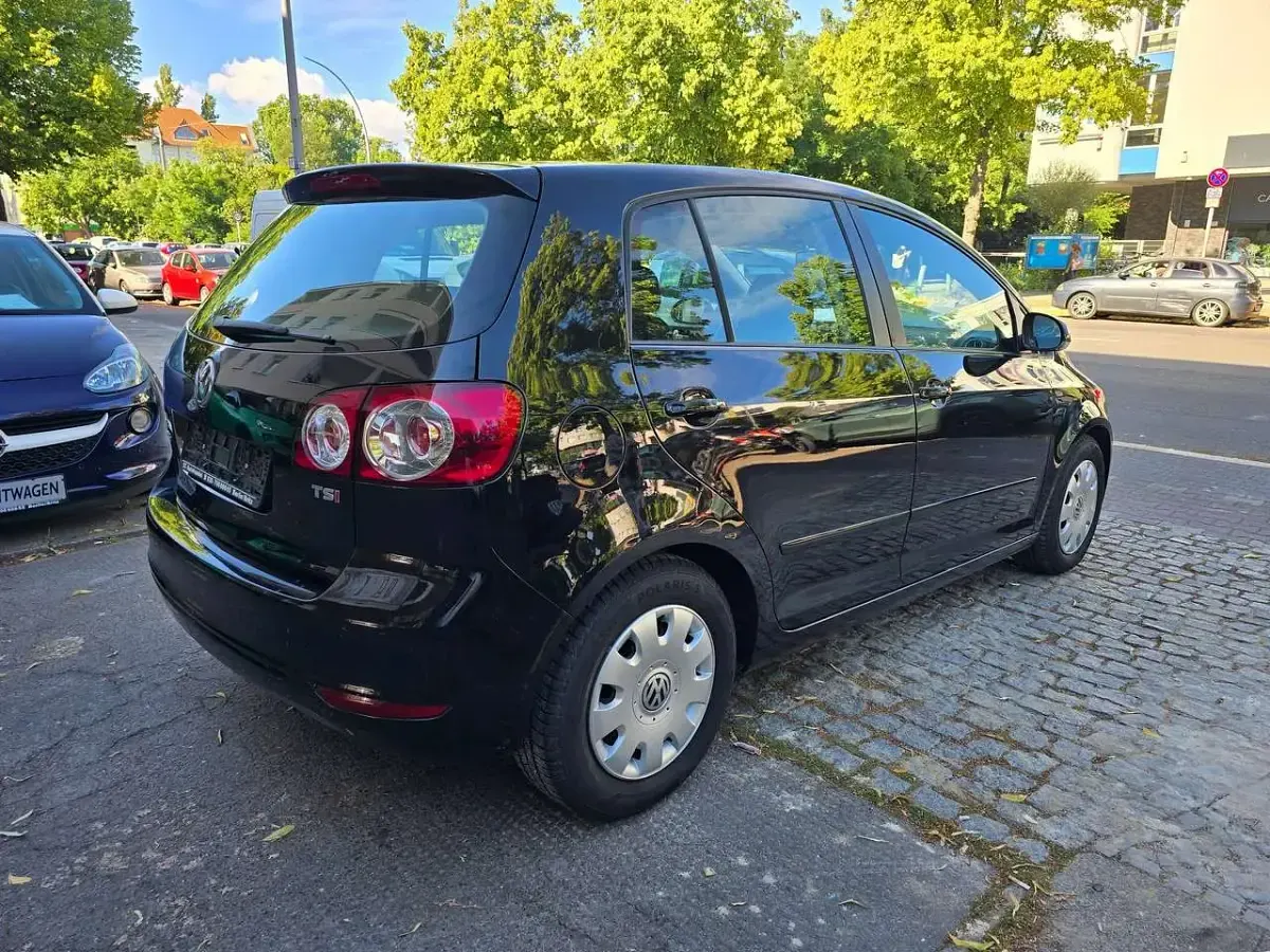 Gebraucht VW Golf VII Highline 122 PS (89 kW) 2012 Deep black perleffekt Limousine