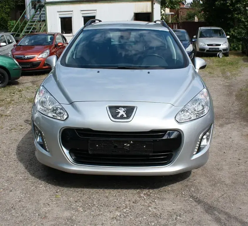 Gebraucht Peugeot 308 SW Active 156 PS (114 kW) 2012 Silber Kombi
