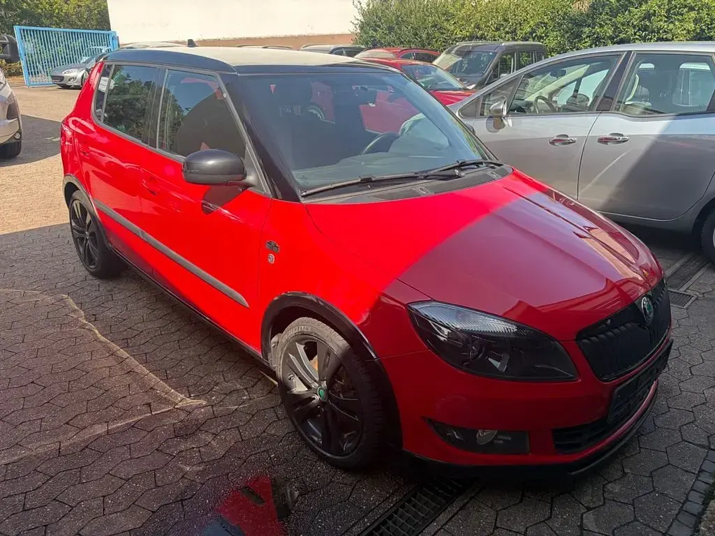 Gebraucht Skoda Fabia Monte Carlo 105 PS (77 kW) 2012 Rot Limousine