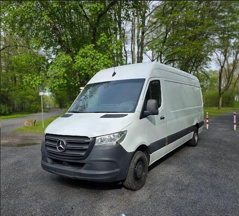 Second-hand Mercedes Sprinter 143 CP (105 kW) 2021 Alb Van