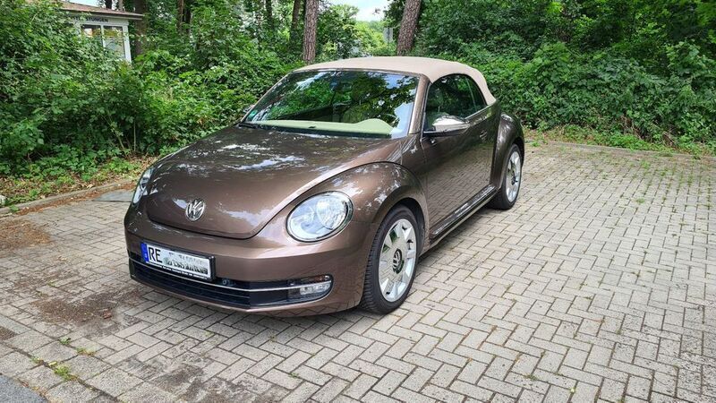 Braun Gebraucht 2013 VW Beetle S Cabrio | 16.500 € (Etwas zu teuer) - Bild 1/4