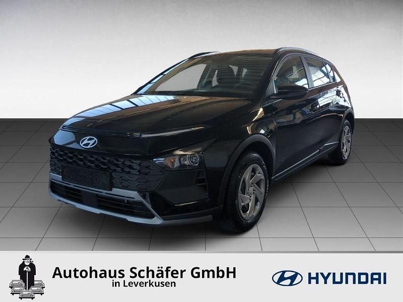 Phantom black / met Gebraucht 2025 Hyundai Bayon Select SUV | 17.945 € (Superpreis) - Bild 1/4