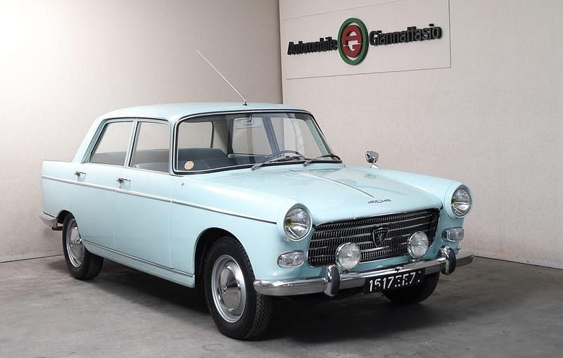 Blau Gebraucht 1962 Peugeot 404 Limousine | 22.990 € - Bild 1/4