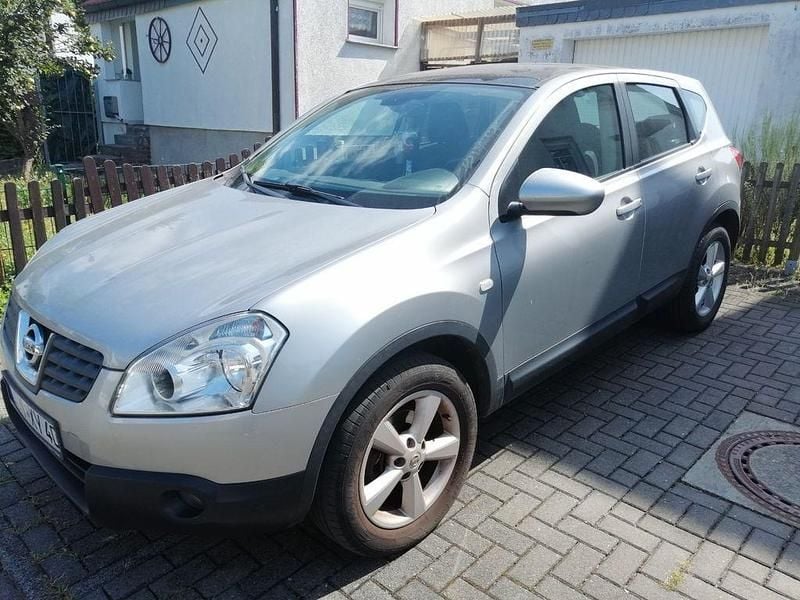Silber Gebraucht 2008 Nissan Qashqai SUV | 3.900 € (Superpreis) - Bild 1/4