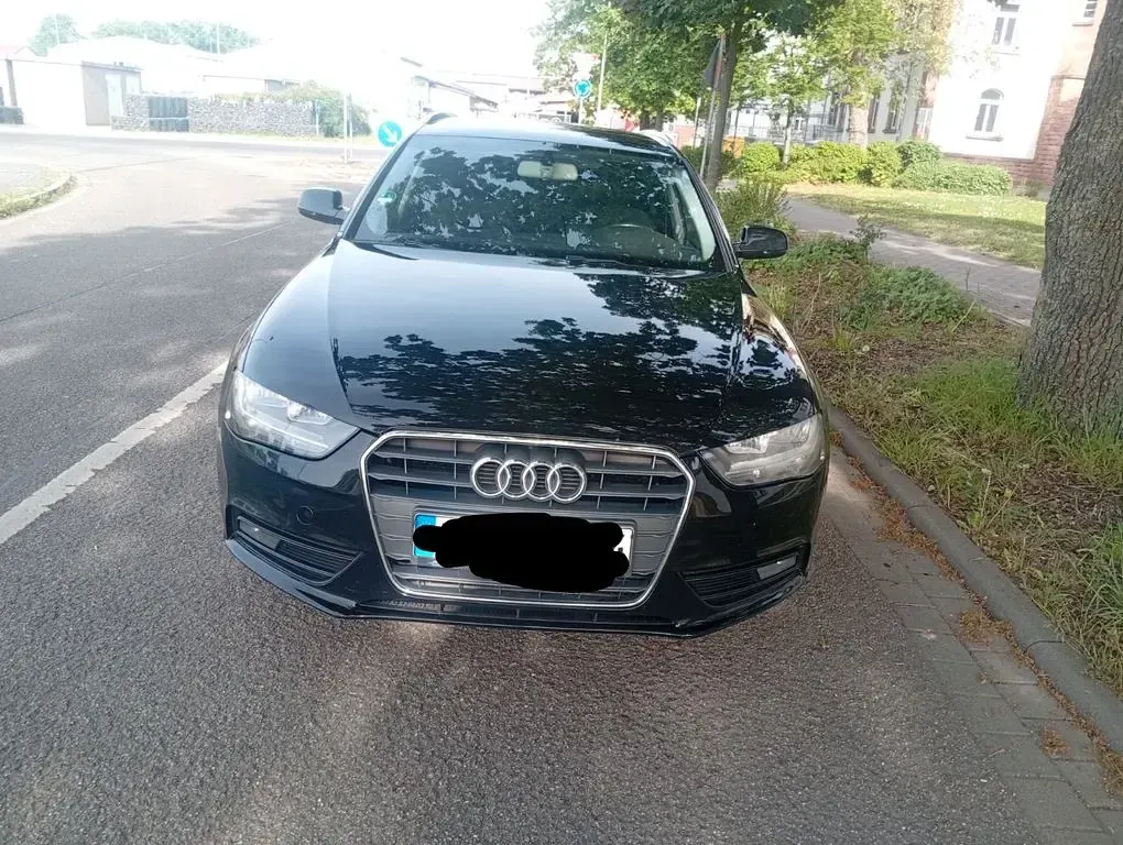 Gebraucht Audi A4 Ambition 150 PS (110 kW) 2015 Schwarz Kombi