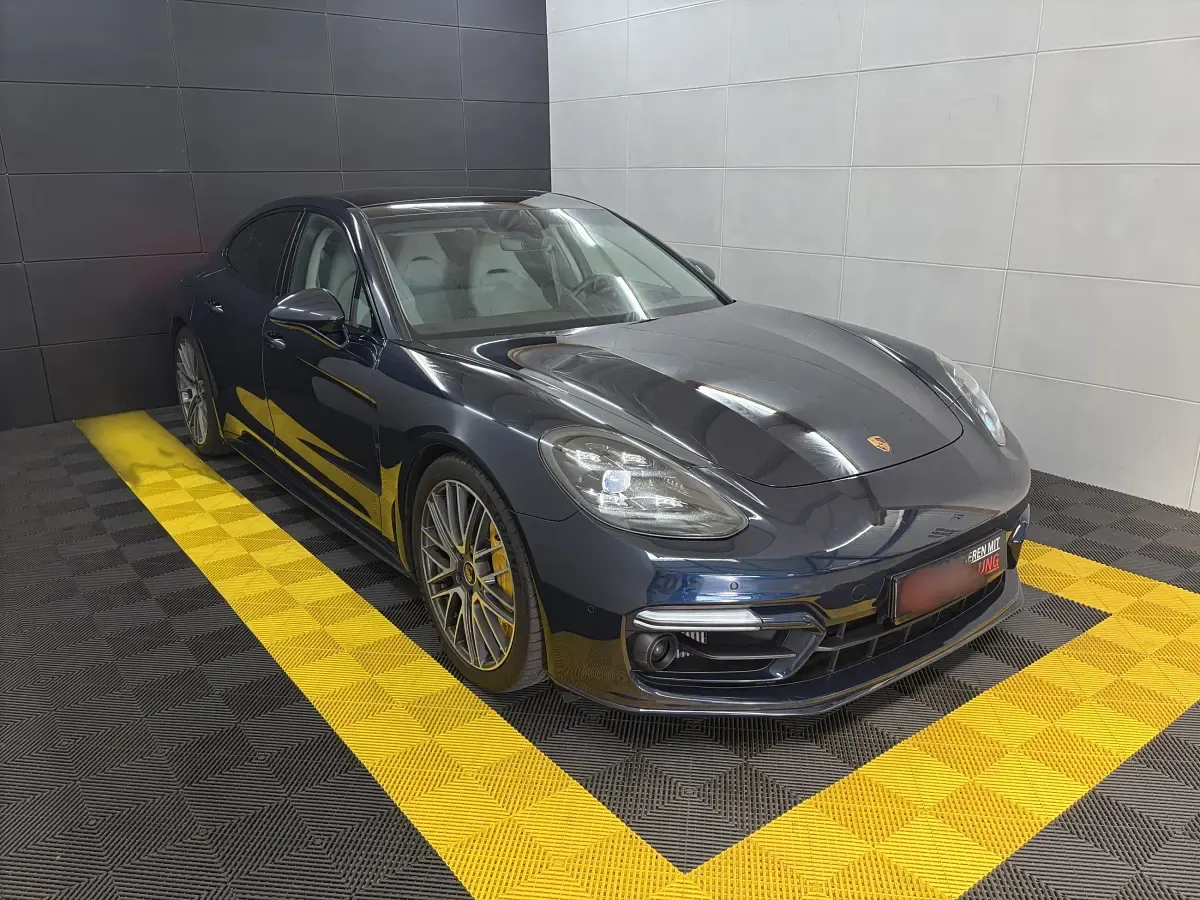Gebraucht Porsche Panamera Turbo 630 PS (463 kW) 2021