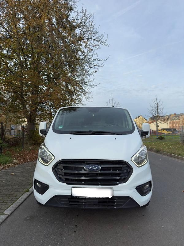 Weiß Gebraucht 2019 Ford Transit Custom Limousine | 12.999 € (Superpreis) - Bild 1/4
