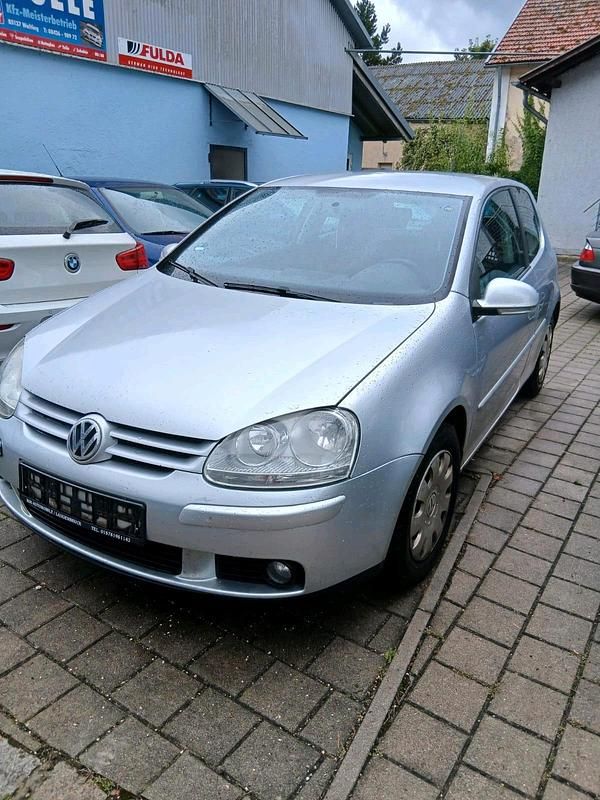 Grau Gebraucht 2007 VW Golf V Kleinwagen | 850 € (Superpreis) - Bild 1/4