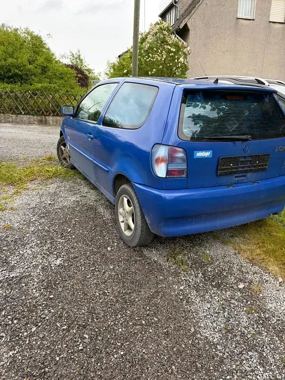 Occasion VW Polo Basis 60 ch (44 kW) 1997 Bleue Berline