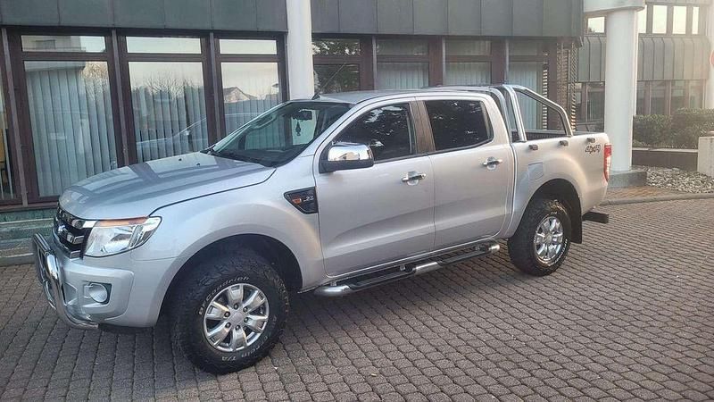 Gebraucht Ford Ranger XLT 150 PS (110 kW) 2015 Polarsilber metallic Pickup