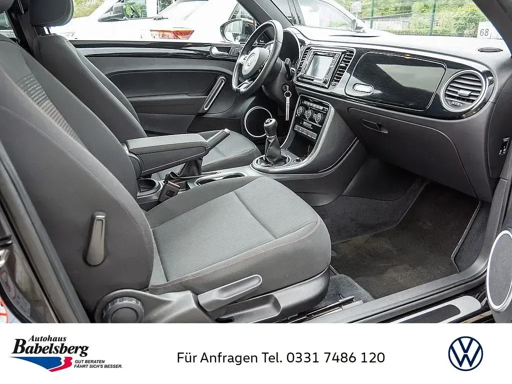 Używany VW Beetle 150 KM (110 kW) 2017 Czarny Hatchback