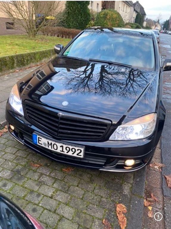 Schwarz Gebraucht 2007 Mercedes C200 Avantgarde Limousine | 5.499 € (Guter Preis) - Bild 1/4