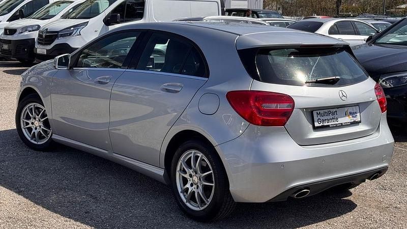 Gebraucht Mercedes A200 156 PS (114 kW) 2012 Silber Limousine