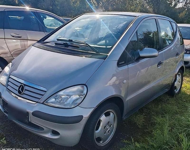 Grau Gebraucht 1999 Mercedes A170 Kleinwagen | 350 € (Superpreis) - Bild 1/4