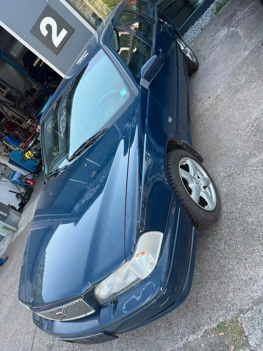 Gebraucht Volvo V70 144 PS (105 kW) 1998 Blau Kombi