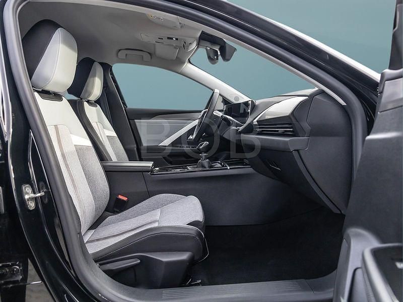 Gebraucht Opel Astra 131 PS (96 kW) 2023 Schwarz Limousine