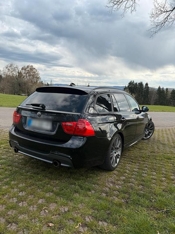 Gebraucht BMW 335 286 PS (210 kW) 2011 Schwarz Kombi