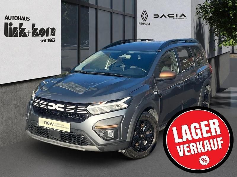 Grau Gebraucht 2023 Dacia Jogger Extreme Van / Kleinbus | 18.390 € (Fairer Preis) - Bild 1/4