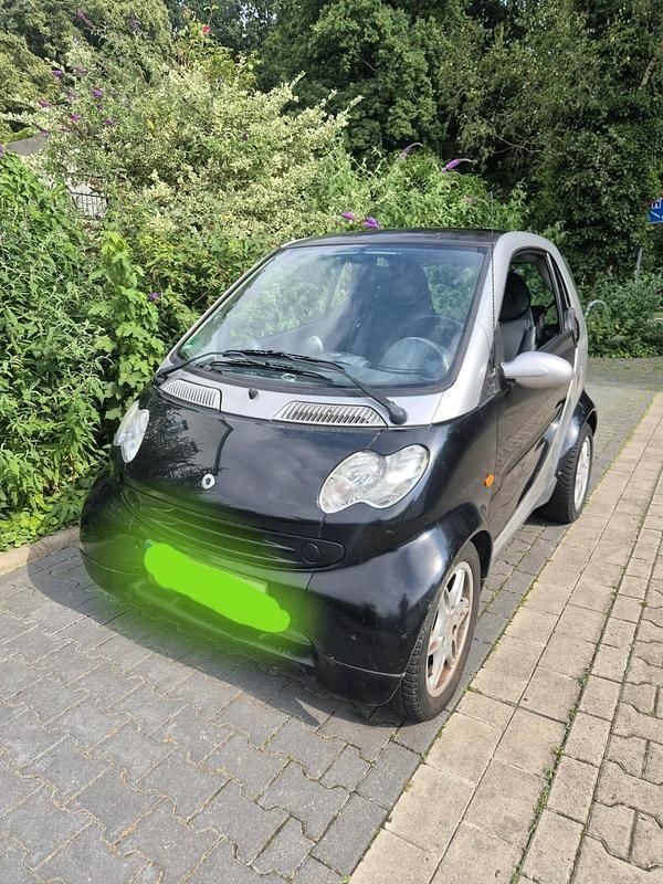 Schwarz Gebraucht 2005 Smart ForTwo Coupé Kleinwagen | 1.850 € (Guter Preis) - Bild 1/4