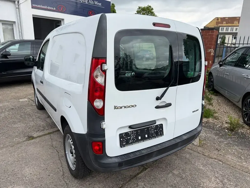 Gebraucht Renault Kangoo 68 PS (50 kW) 2012 Weiß Van / Kleinbus