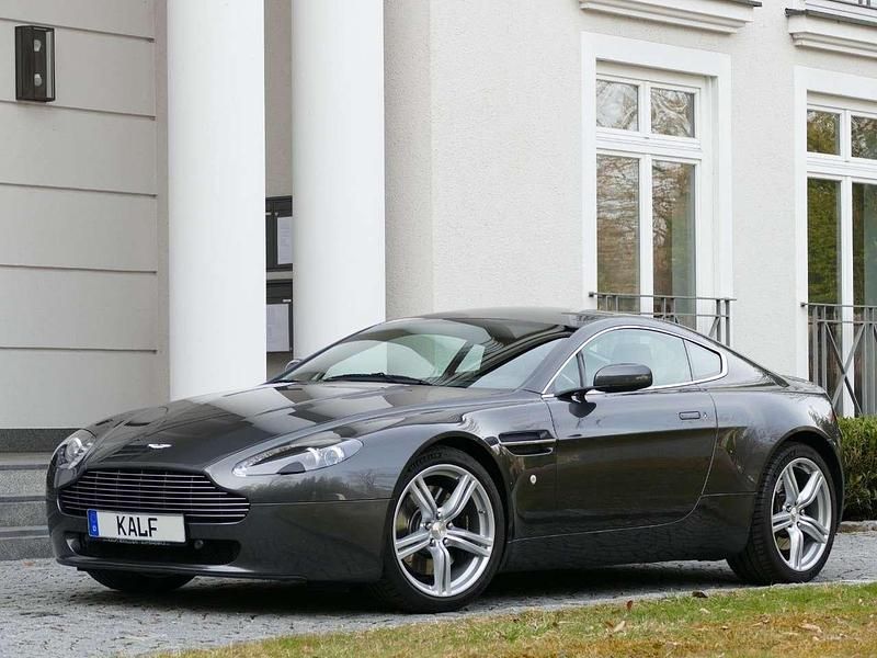 Gebraucht Aston Martin V8 426 PS (313 kW) 2009 Meteorite grey Coupé
