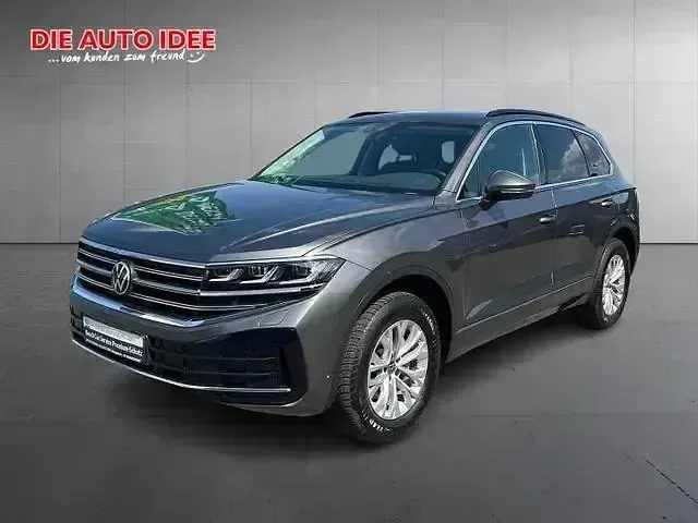 Gebraucht VW Touareg IQ Drive 231 PS (169 kW) 2025 Grau SUV